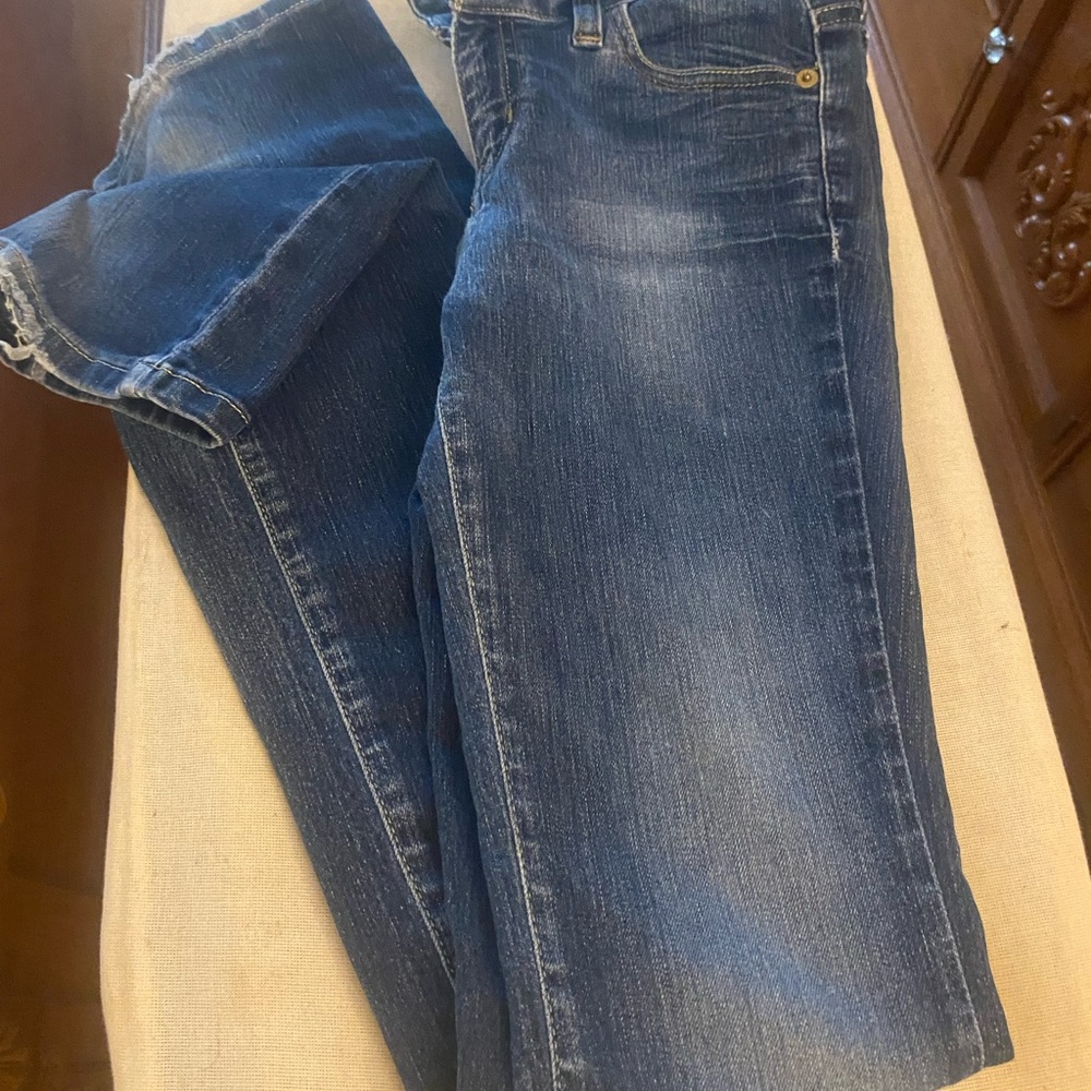 Guess Straight Leg Blue Jeans with Subtle Fading